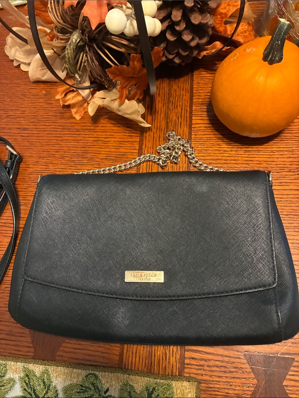 kate spade black crossbody bag with gold chain